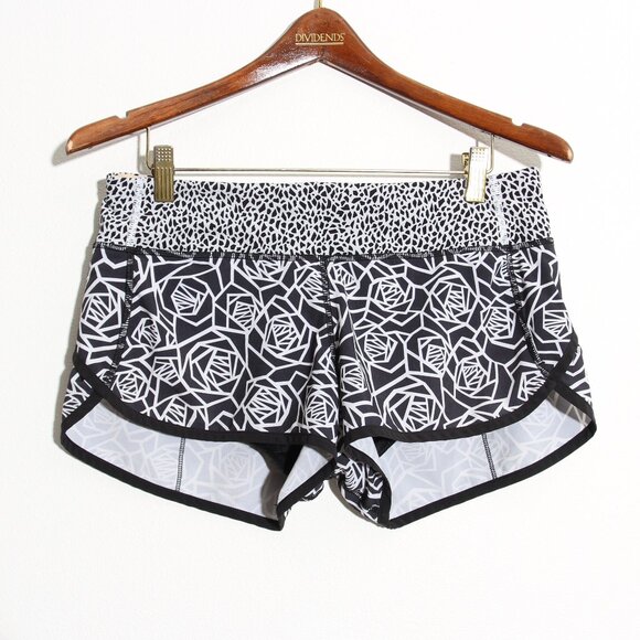 Lululemon Speed Short Posey Black White / Miss Mosaic Black / Black Size 6 - Picture 2 of 12